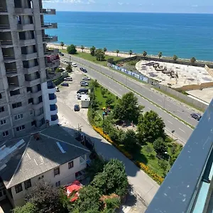 https://apartamenty-elena-batumi.batumihotels.net